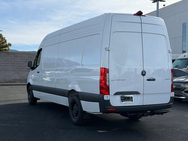 New 2026 Arctic White Mercedes-Benz Cargo 170 WB image 6