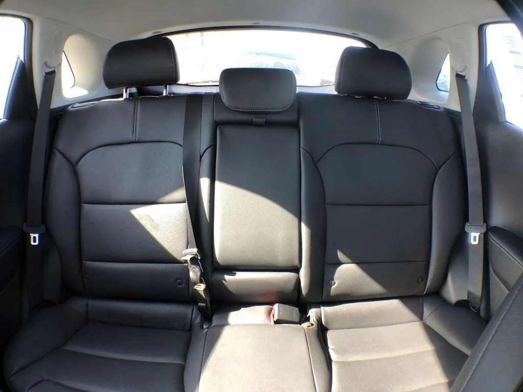 Used 2022 White Kia EX Premium image 55