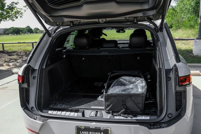New 2026  Land Rover Dynamic SE image 63