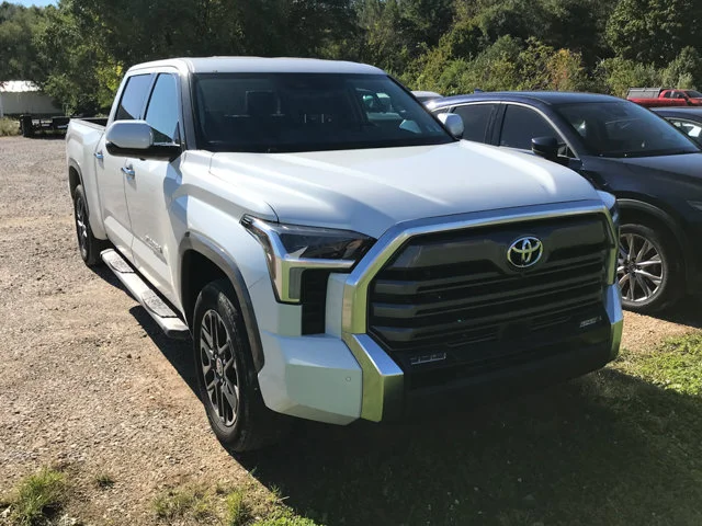 Certified Used 2023 Wind Chill Pearl Toyota Limited image 1