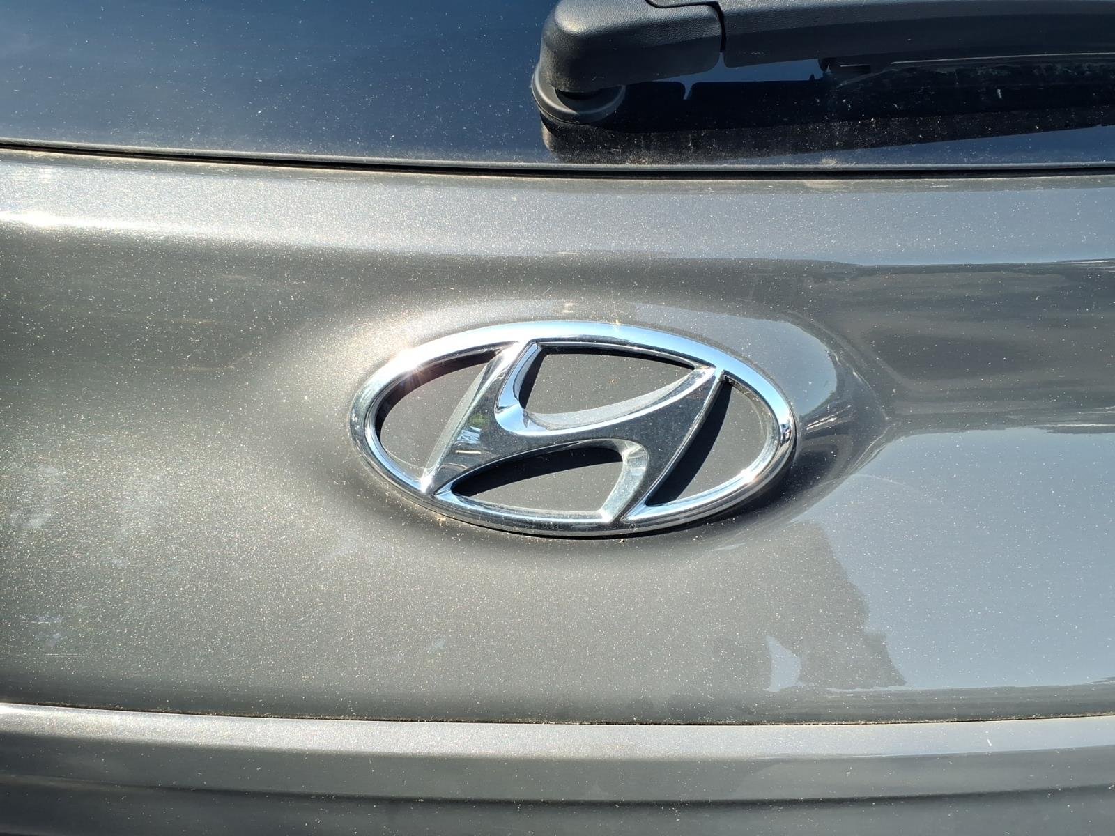 2023 Hyundai Kona SEL - Photo 15
