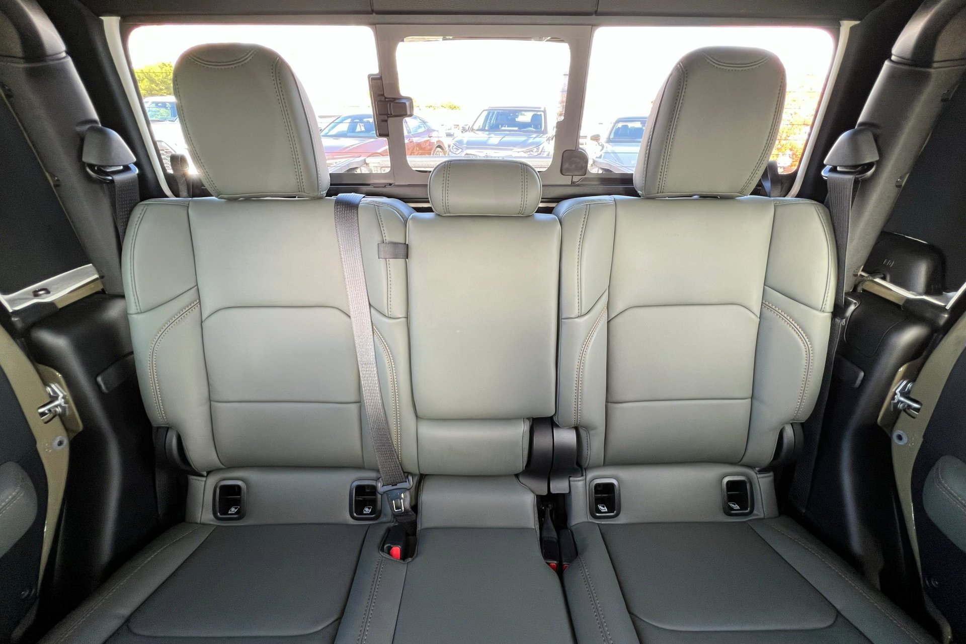 New 2026 41 Exterior Paint Jeep Mojave image 25
