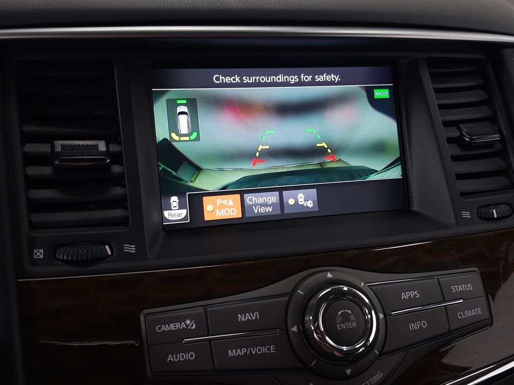 Used 2020 Super Black Nissan Platinum image 28