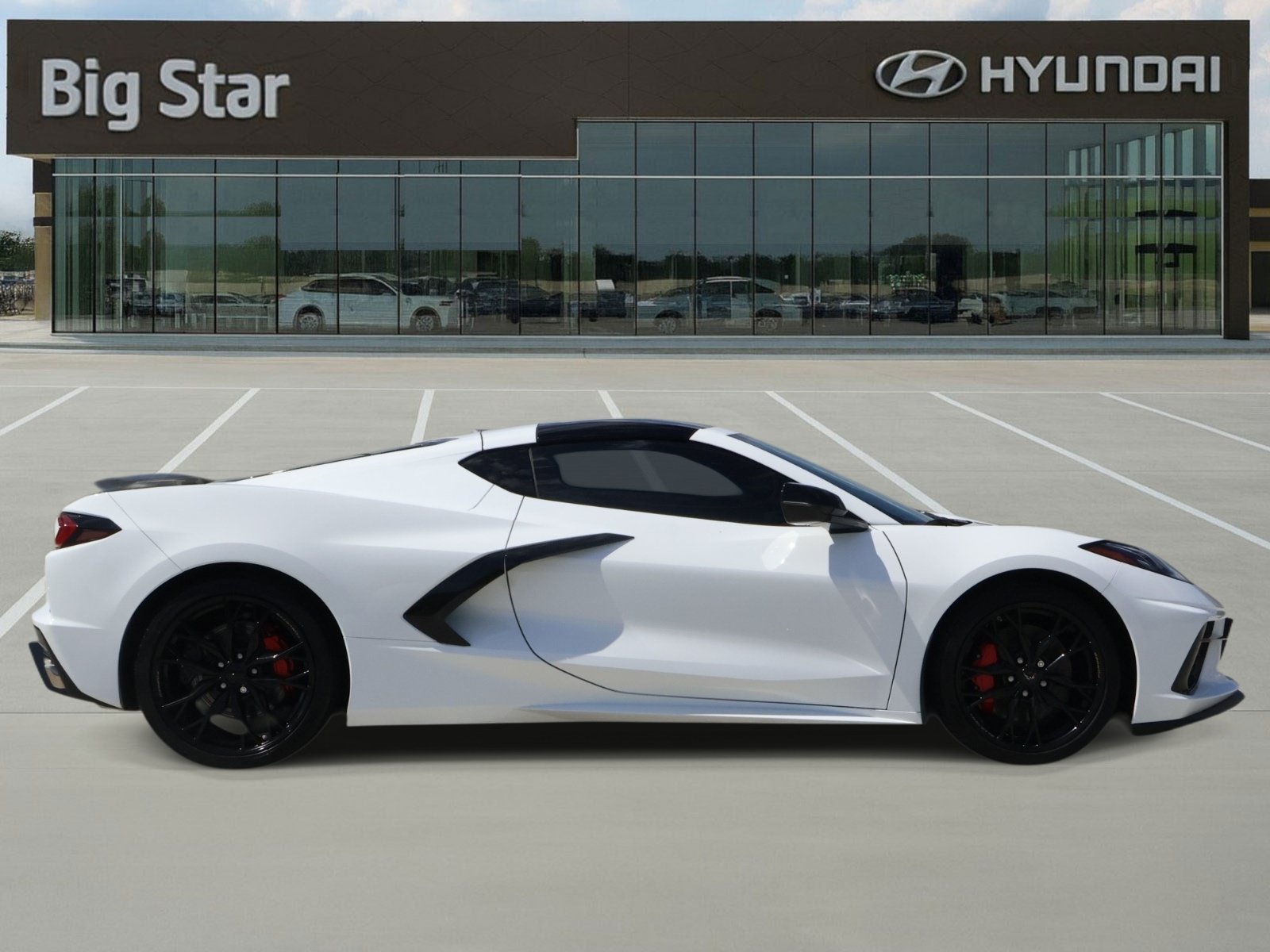 Used 2024 Arctic White Chevrolet Stingray image 5
