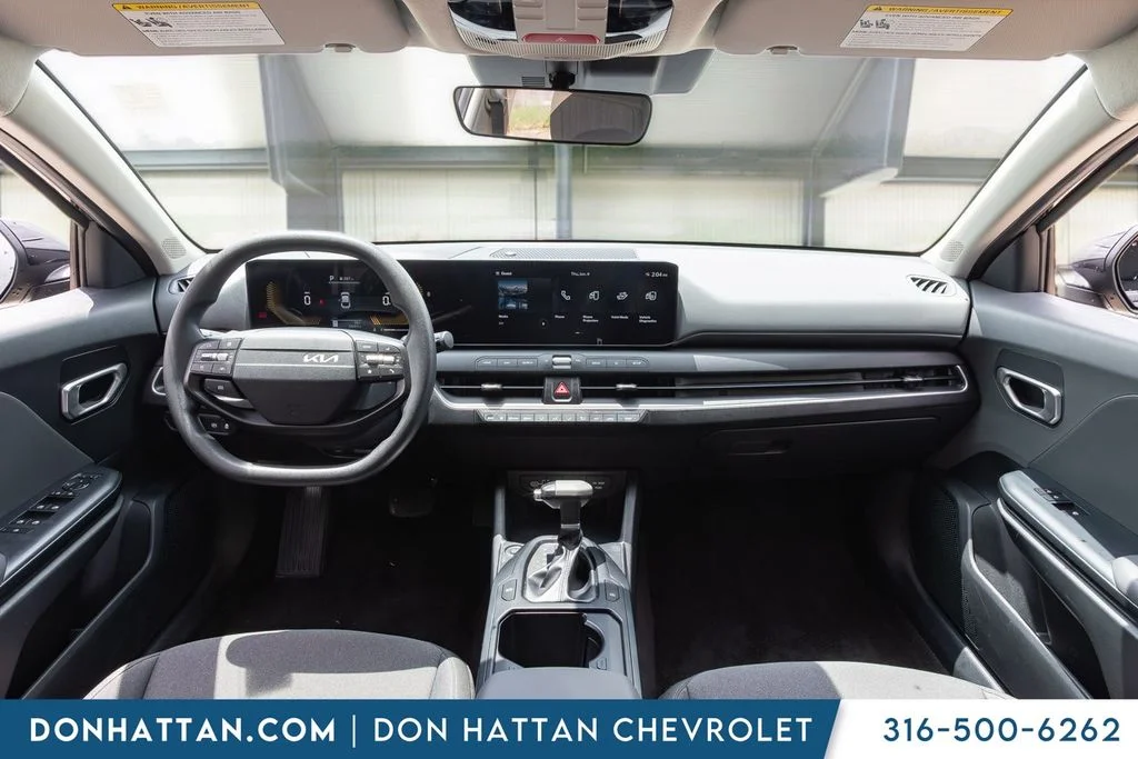 Used 2025 Black Kia LXS image 4