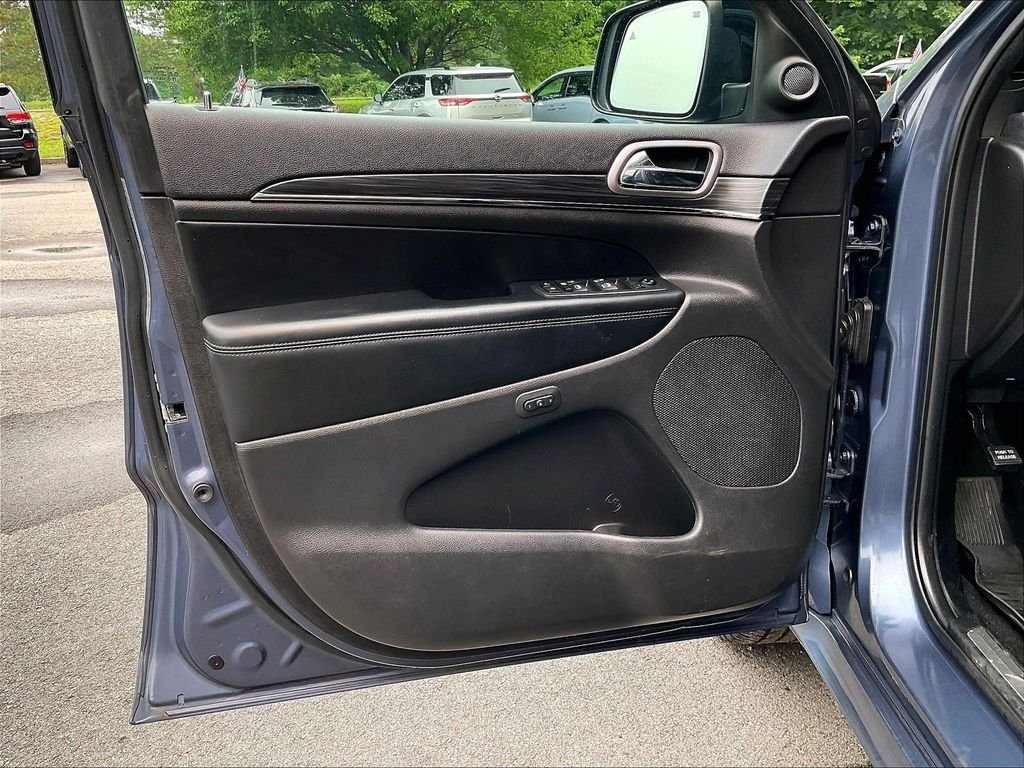 Used 2020 Blue Jeep Limited X image 9