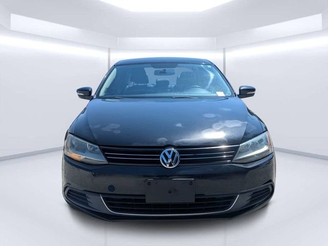 Used 2014 Black Volkswagen 1.8T SE image 8