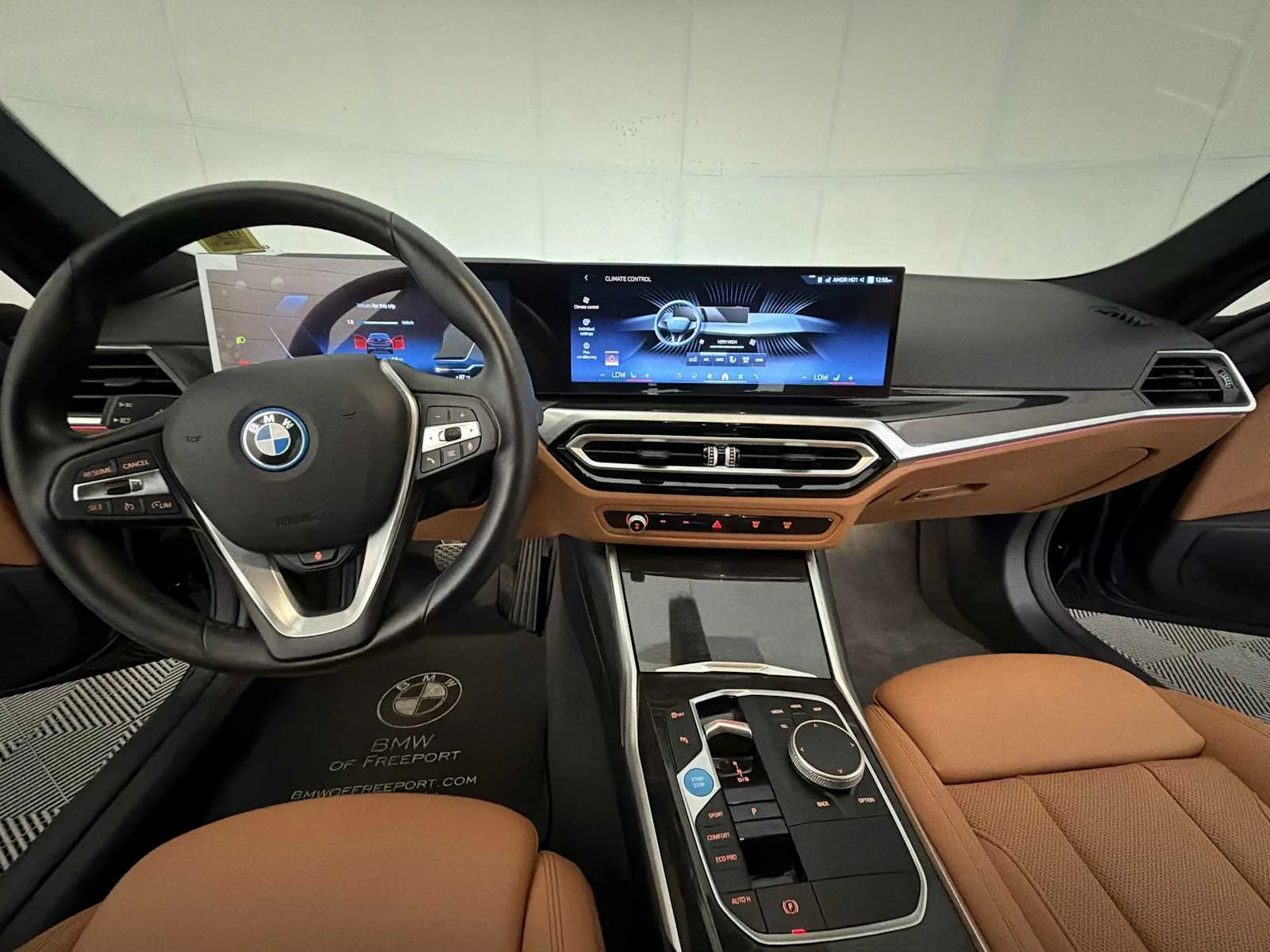 2024 BMW i4 35 - Photo 12