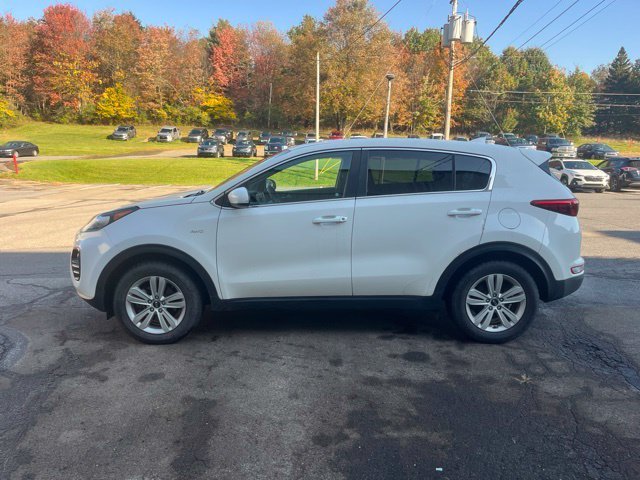 Used 2019 White Kia LX image 8