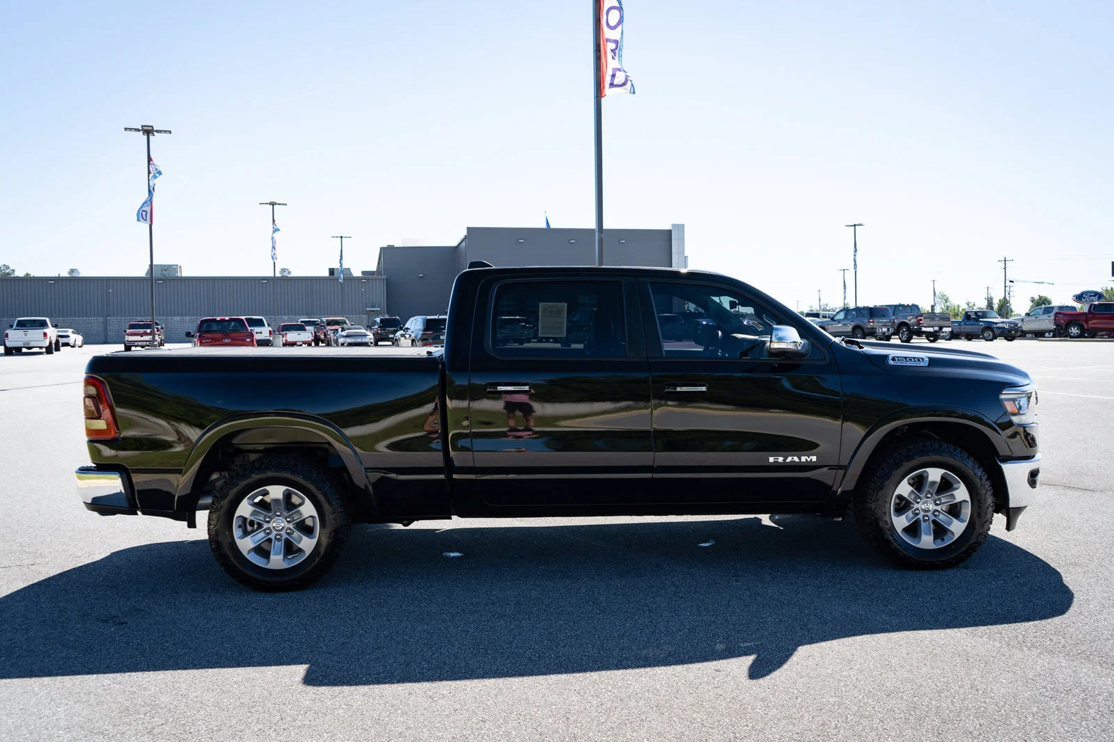 Used 2022 Black Ram Laramie image 11