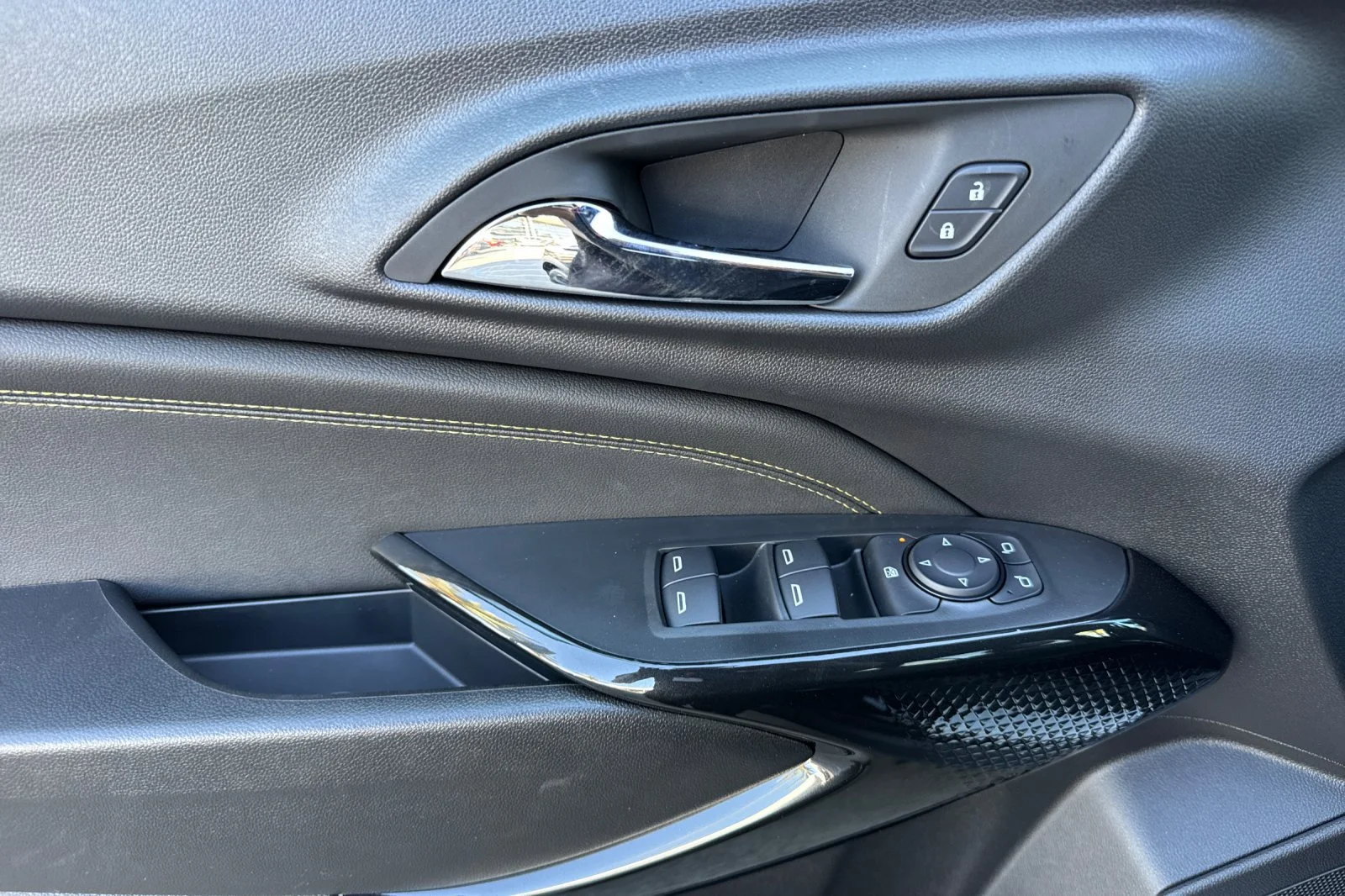 2026 Chevrolet Trax Activ - Photo 10