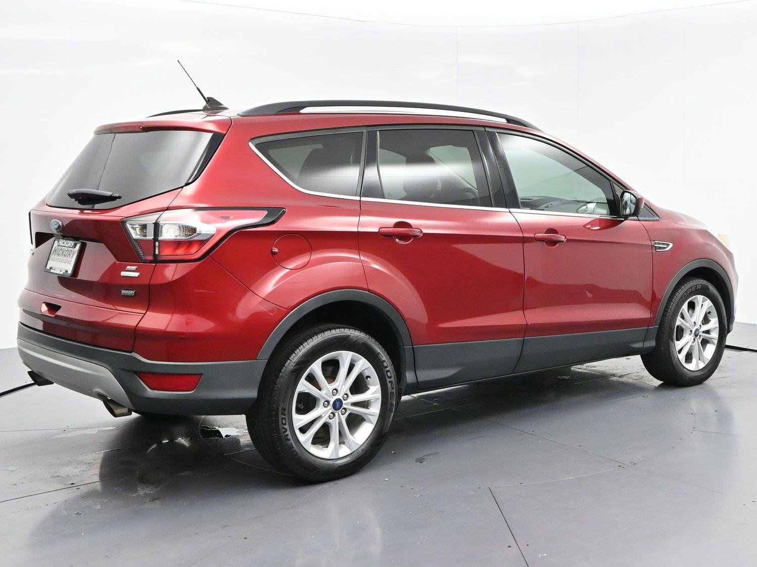 Used 2018 Ruby Red Metallic Tinted Clearcoat Ford SE image 7