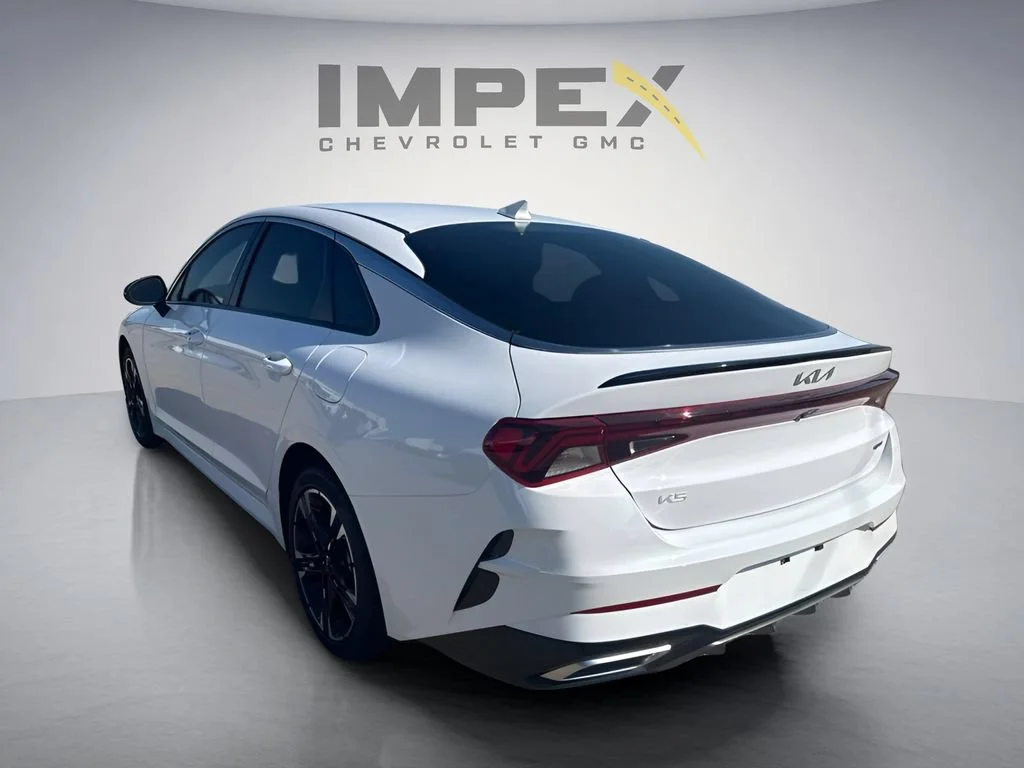 Used 2024 White Kia GT-Line image 3
