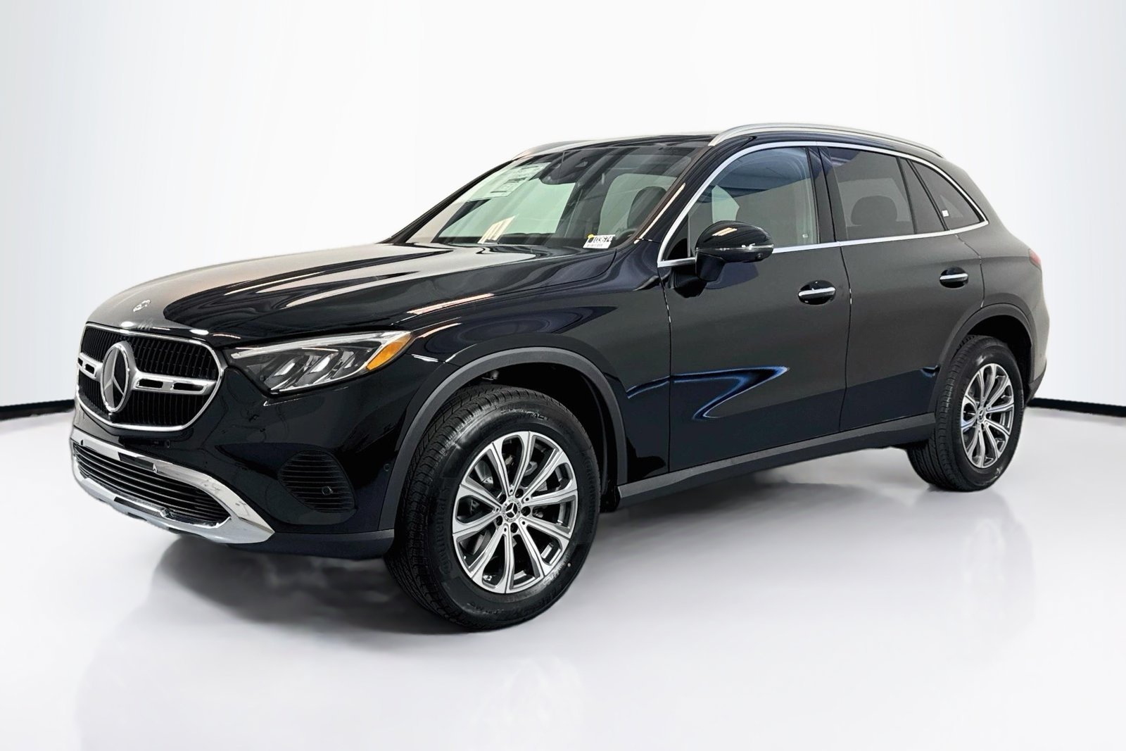 New 2026 Black Mercedes-Benz GLC 300 image 1