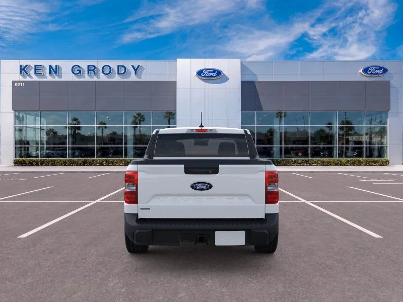 New 2026 Oxford White Ford XLT image 6