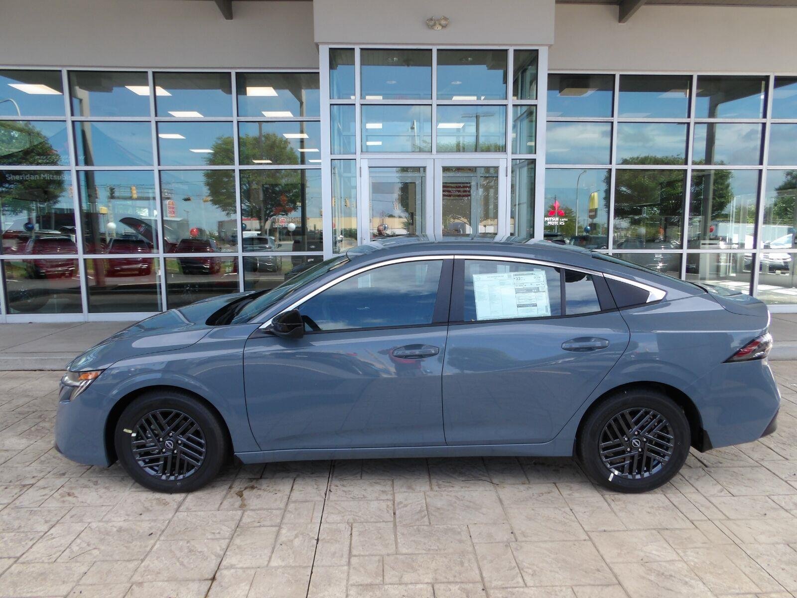 New 2027 Atlantic Gray Metallic Nissan SV image 4