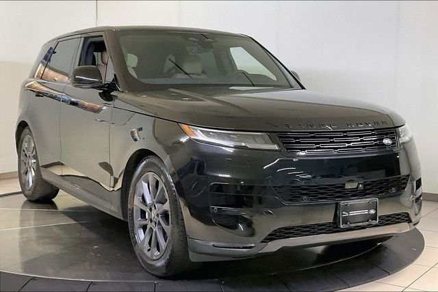Used 2024 Black Land Rover SE image 15