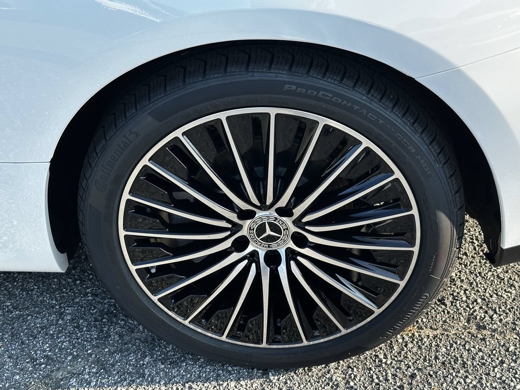 New 2026 Polar White Mercedes-Benz CLE 300 image 56