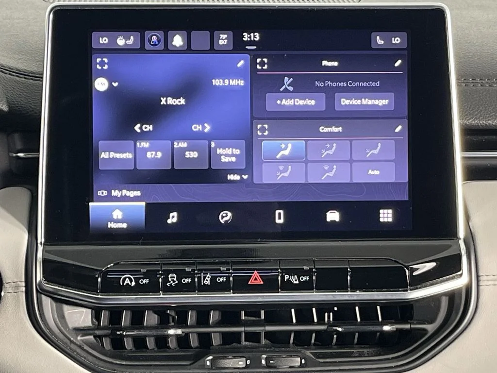 Used 2023 Gray Jeep Limited image 19