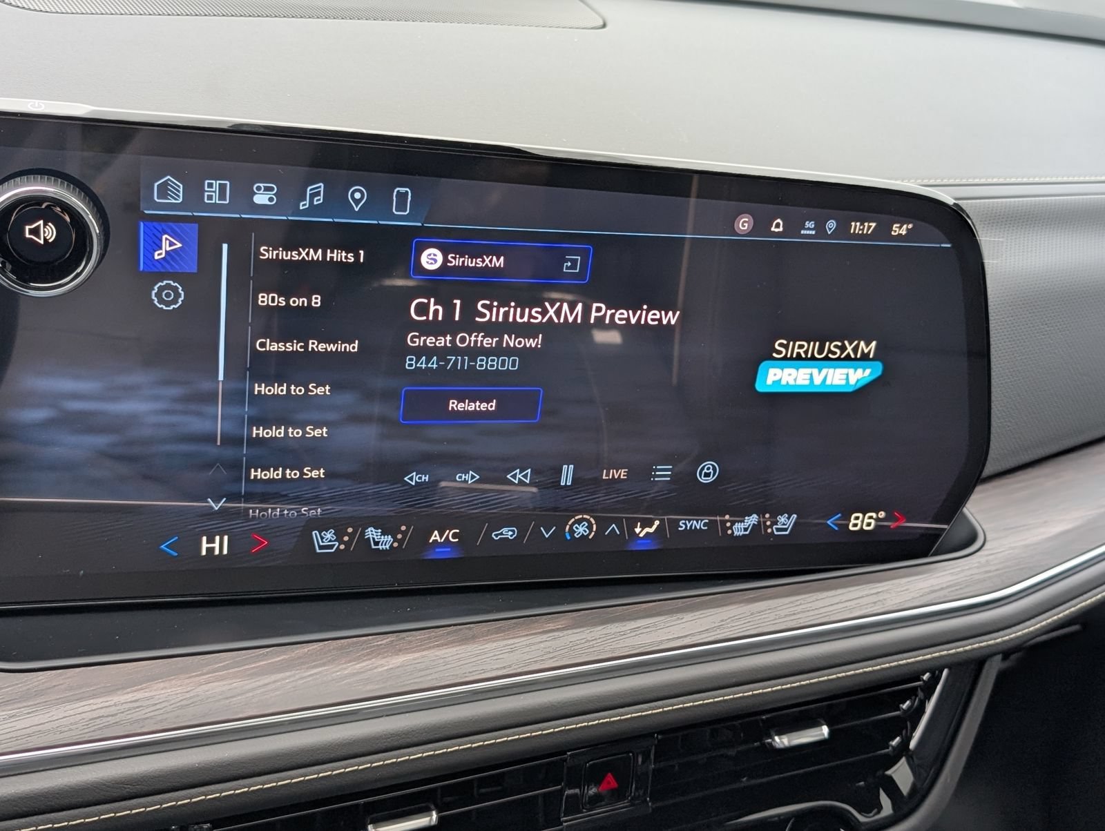 2026 Chevrolet Suburban Premier - Photo 15