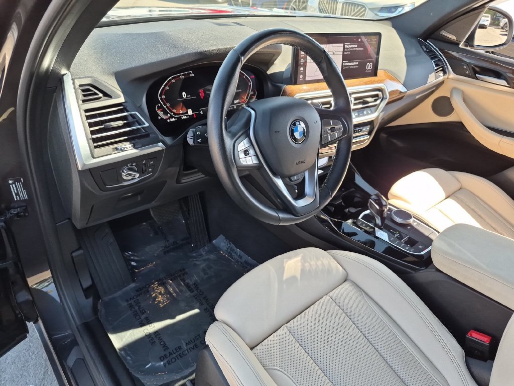 Used 2023 Gray BMW xDrive30i image 8