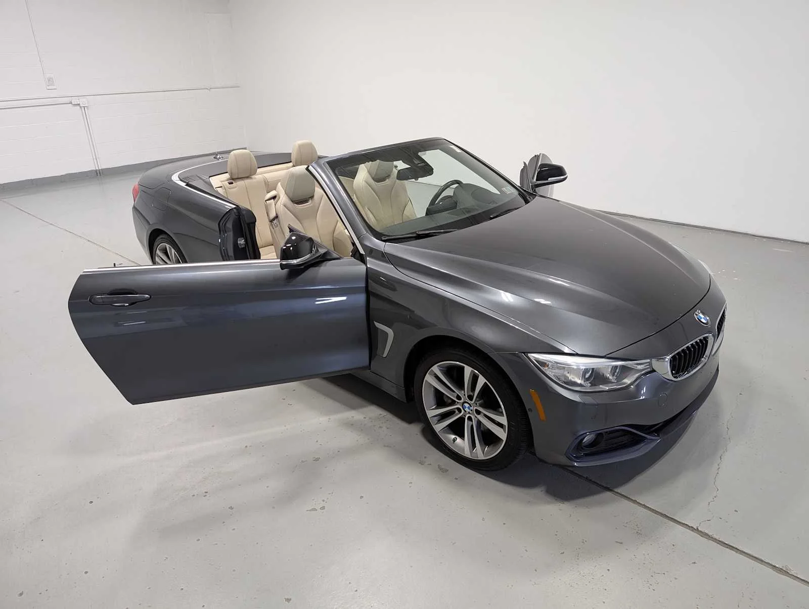 Used 2015 Mineral Gray Metallic BMW 435i xDrive image 17