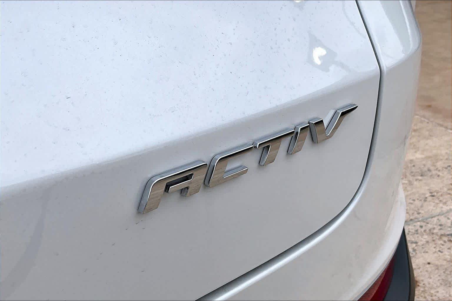 New 2026 Iridescent Pearl Tricoat Chevrolet ACTIV image 16