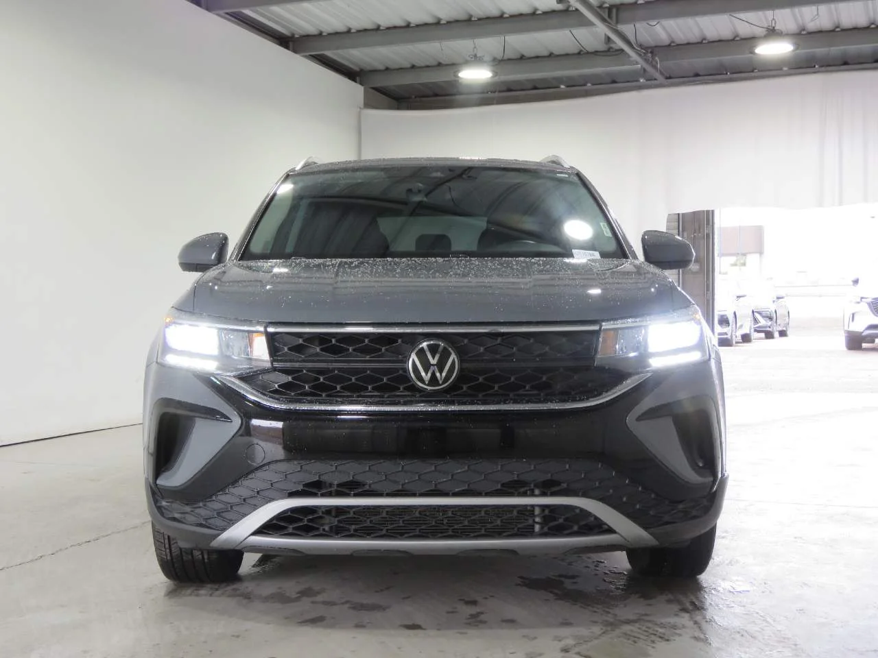 Used 2023 Pure Gray Volkswagen SE image 2