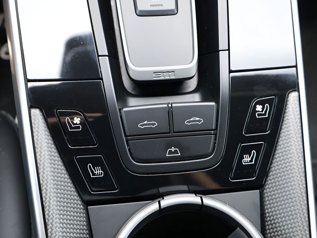 Used 2022 GT Silver Metallic Porsche Turbo S image 26