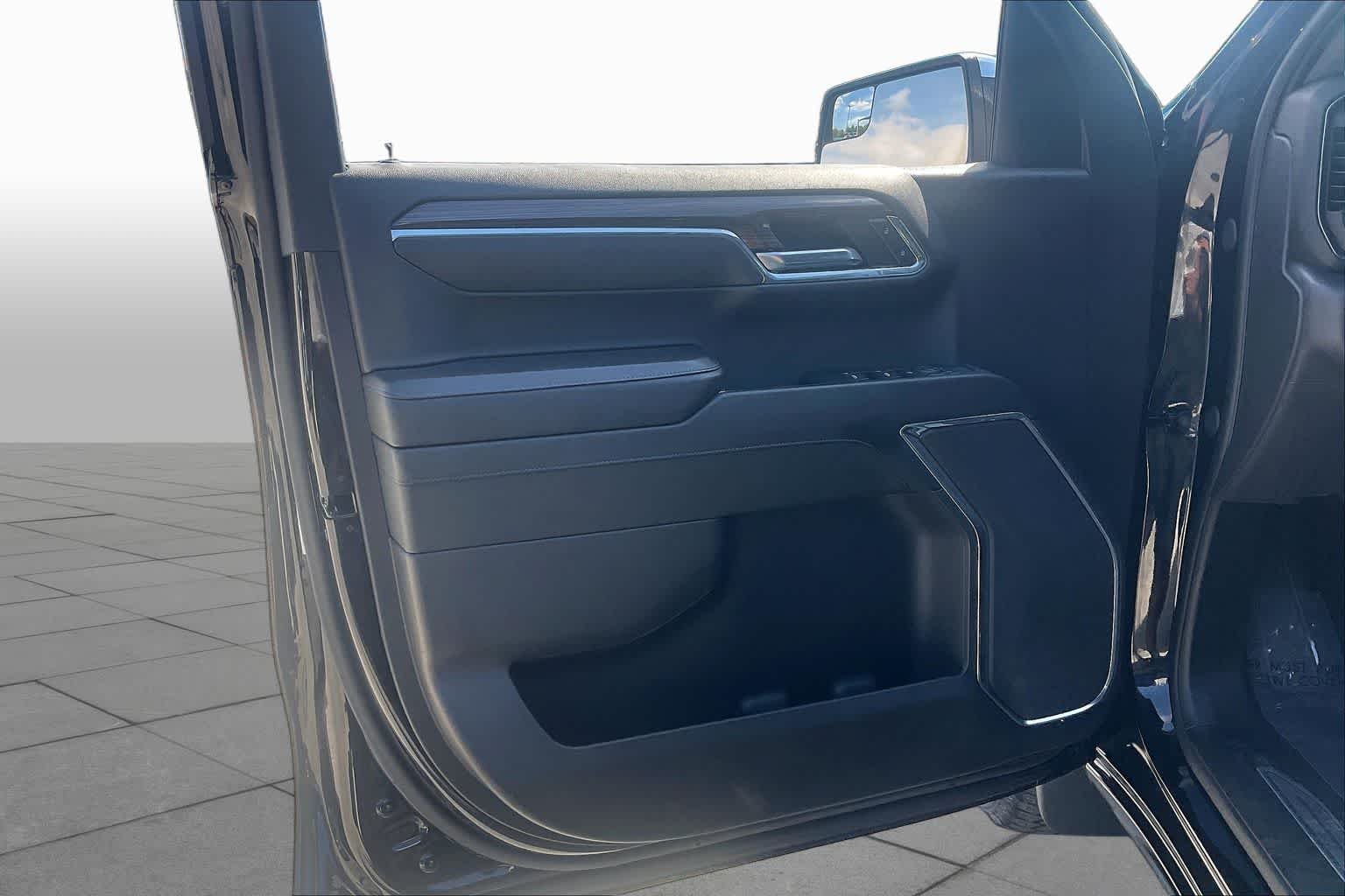 Used 2024 Black Chevrolet LT image 21
