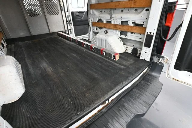 2016 Ford Transit Base - Photo 28