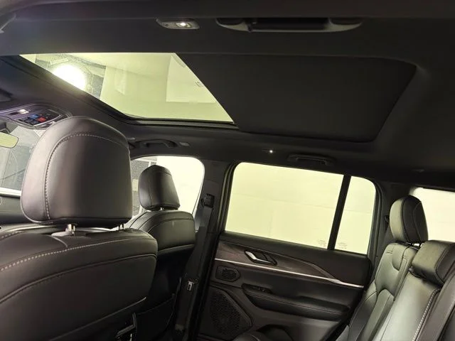 New 2026 White Jeep Limited image 31