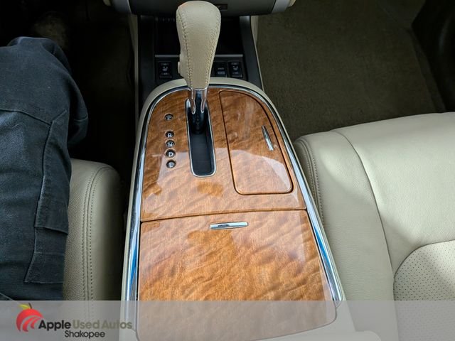 Used 2013 Brown Nissan LE image 29