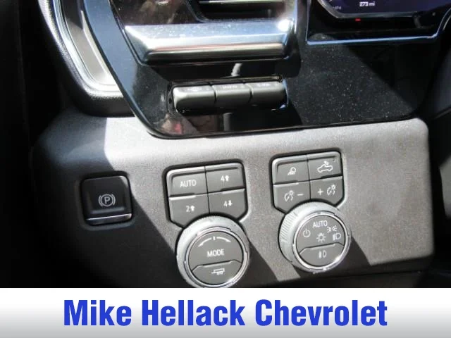 2026 Chevrolet Silverado 1500 LTZ - Photo 18