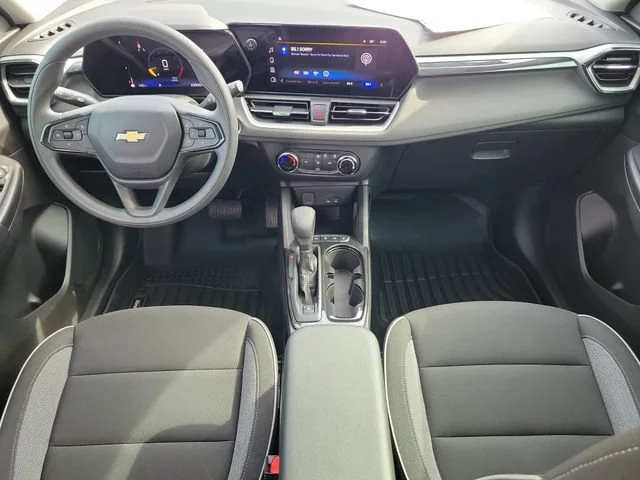 2024 Chevrolet TrailBlazer LS - Photo 13