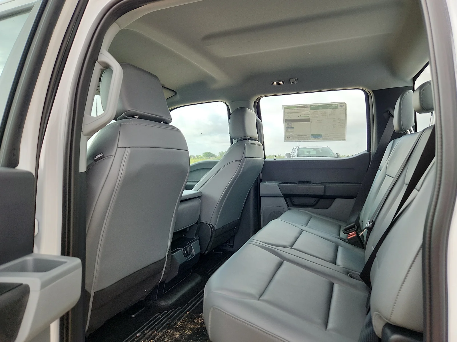New 2026 Oxford White Ford F-250® XL image 18