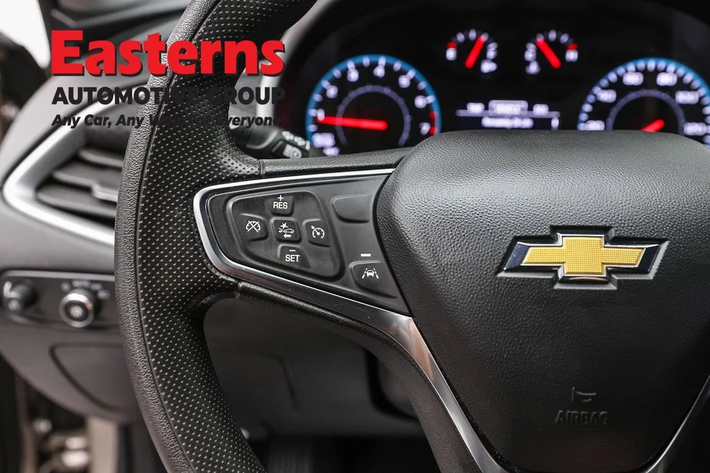 Used 2025 Gray Chevrolet LT image 15