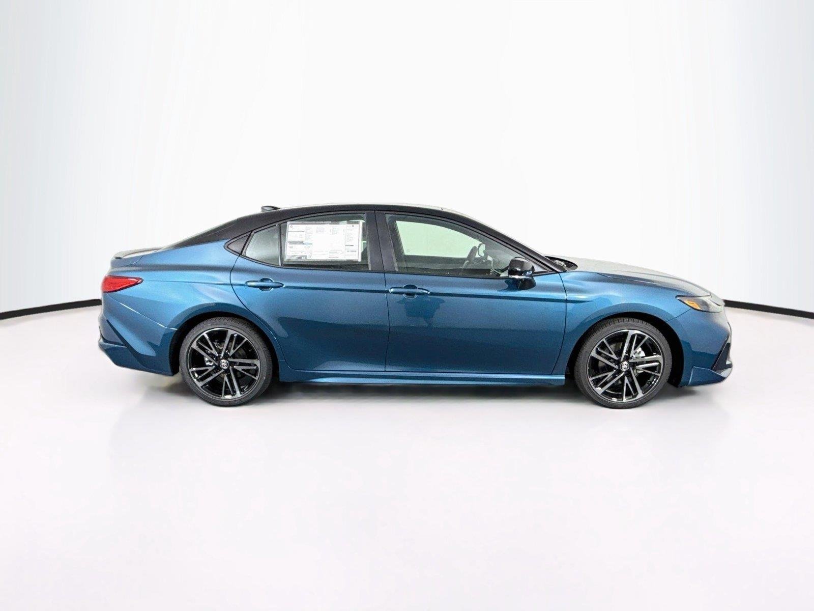 New 2026 Ocean Gem w/Midnight Black Metallic Roof Toyota XSE image 11