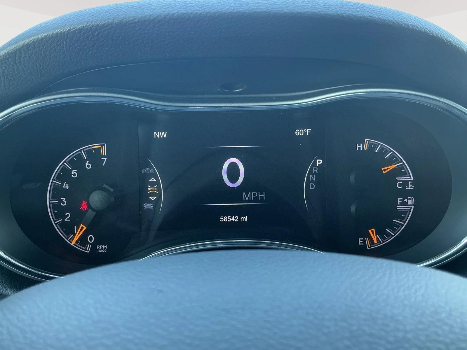 Used 2020 RED JEEP LARE image 2