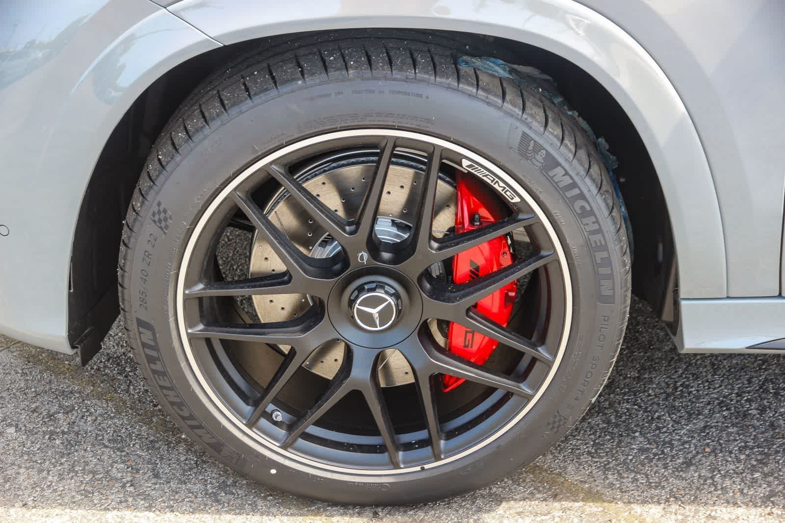 New 2026 MANUFAKTUR Alpine Grey Mercedes-Benz AMG® GLE 63 S image 10