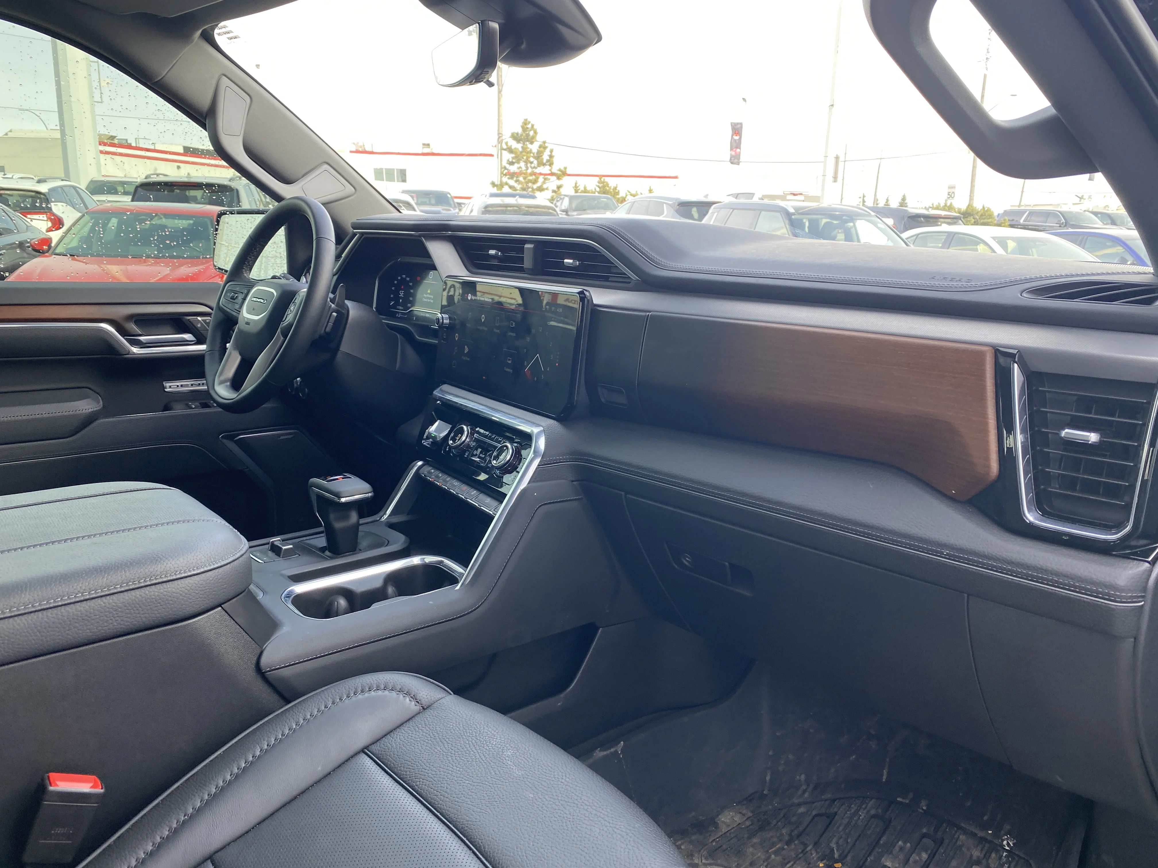 Certified Used 2025 Black GMC Crew Cab Denali * 6.2L V8 *360 CAMERA * HEAD UP DISPLAY * image 22