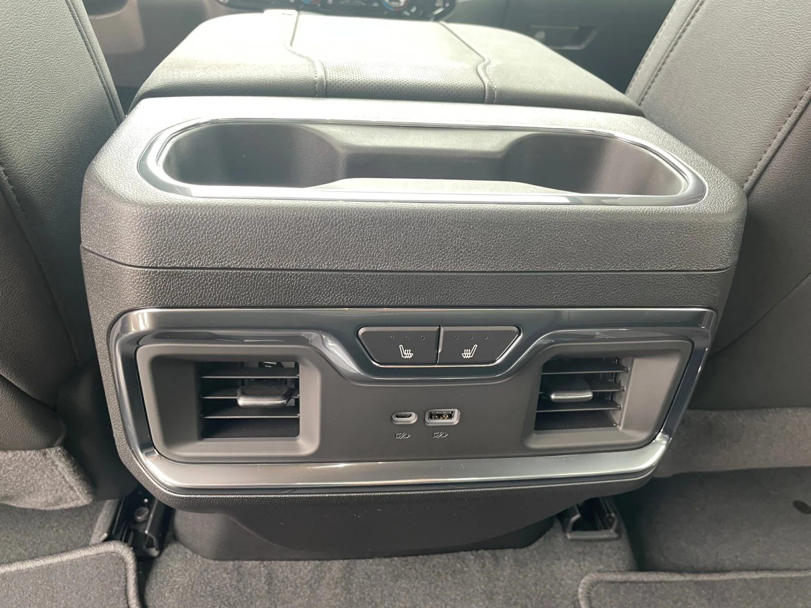 New 2026 Onyx Black GMC SLT image 19