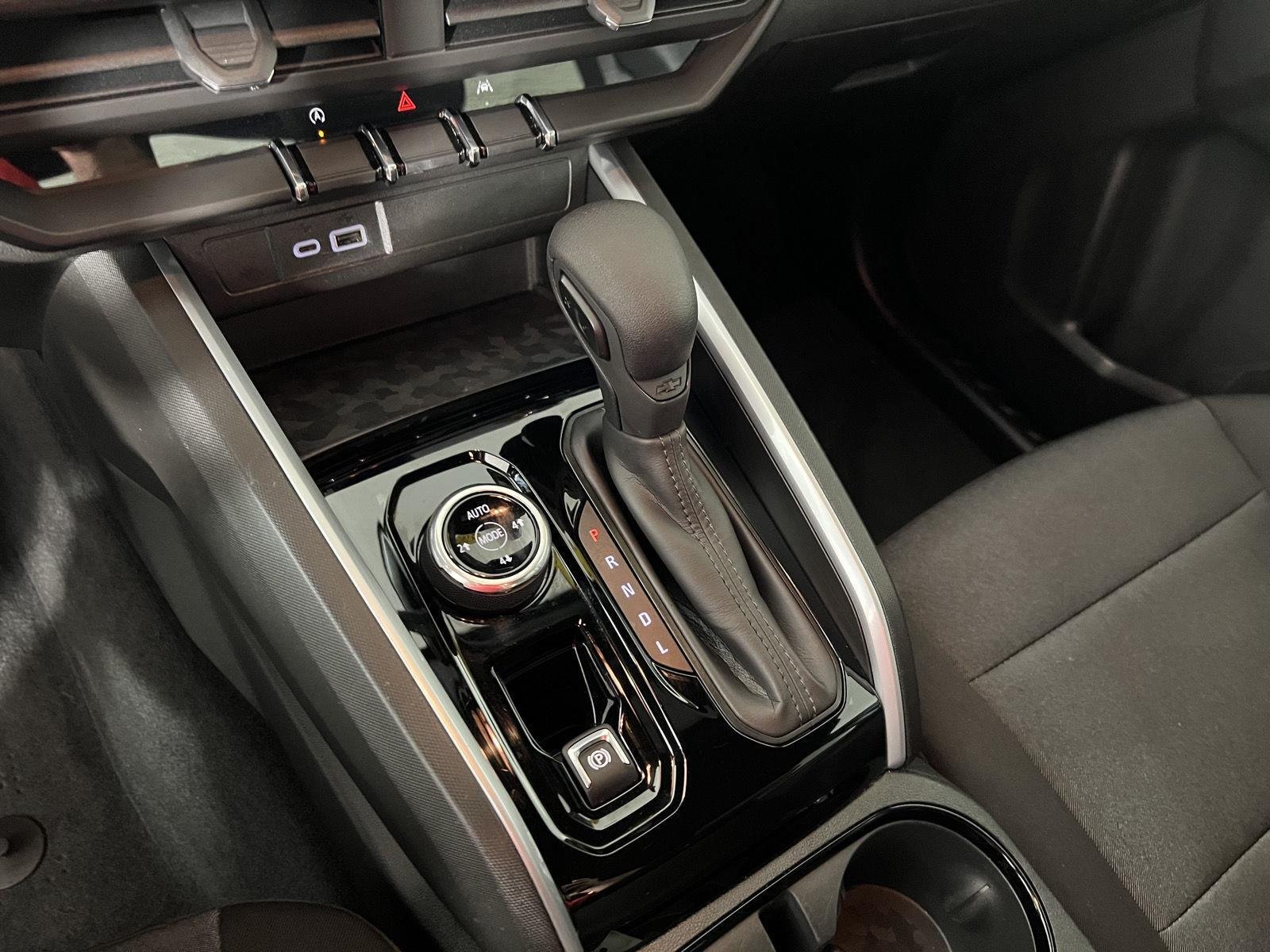 Used 2023 Summit White Chevrolet Trail Boss image 9