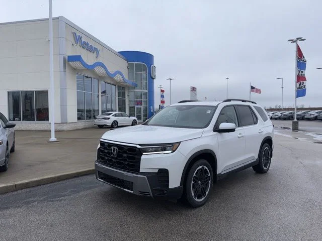 2026 Honda Pilot Touring AWD's photo