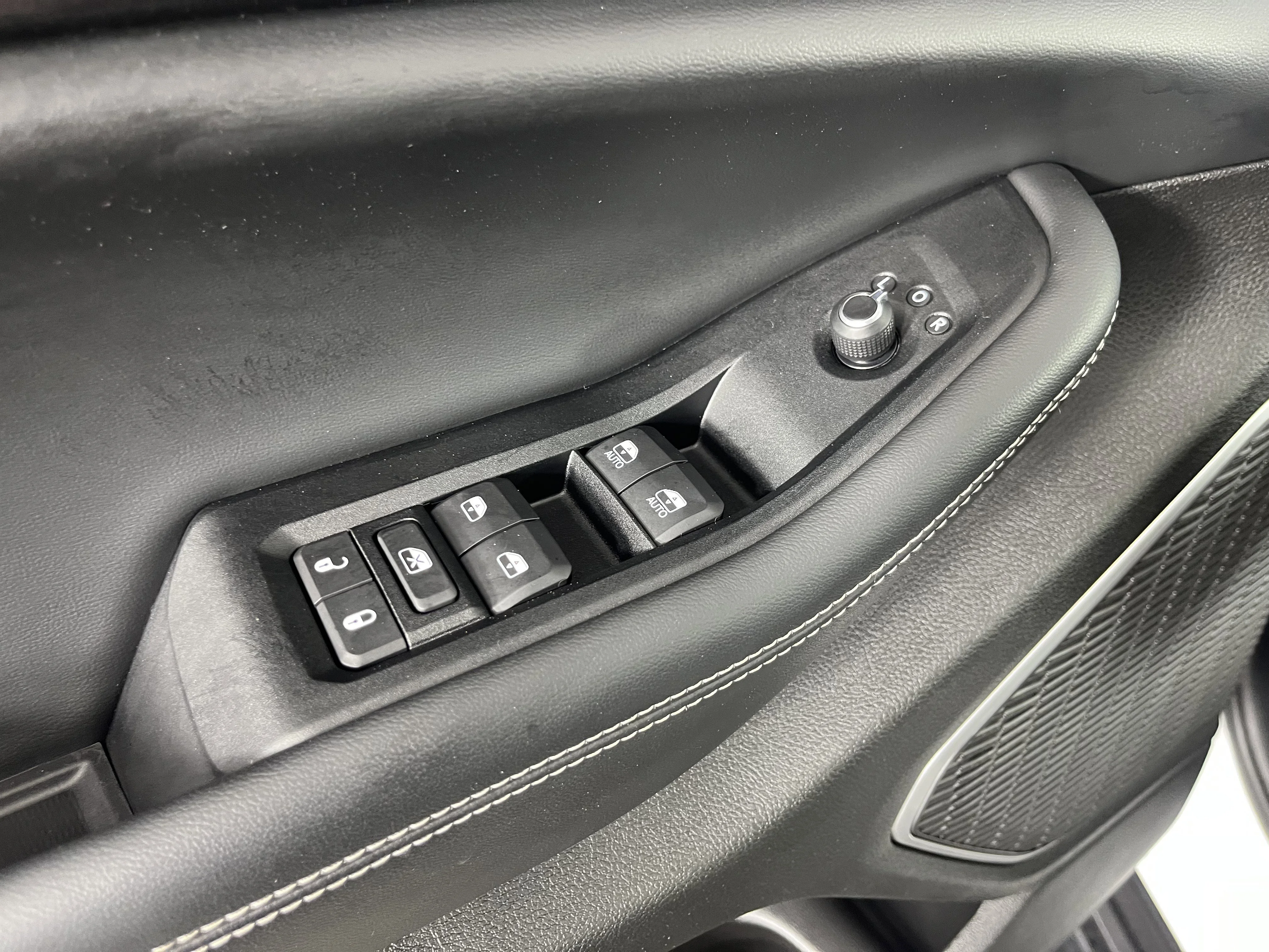 Used 2022 Bright White Clearcoat Jeep Altitude image 19