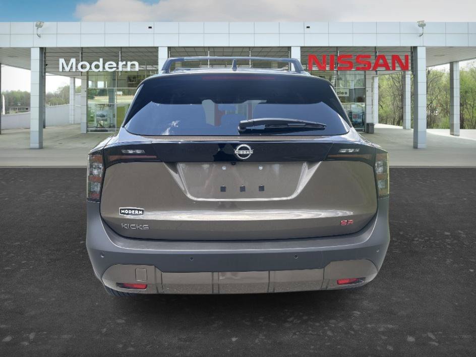 Certified Used 2026 Canyon Bronze Metallic Nissan SR image 4