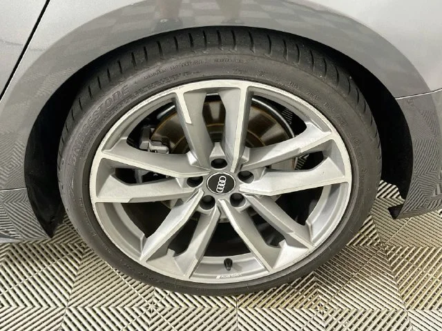 Used 2019 Gray Audi Premium Plus image 23