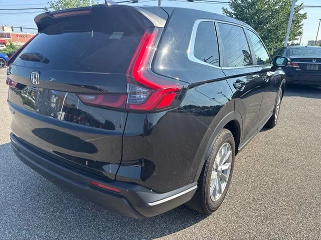 Used 2024 Crystal Black Pearl Honda EX image 17