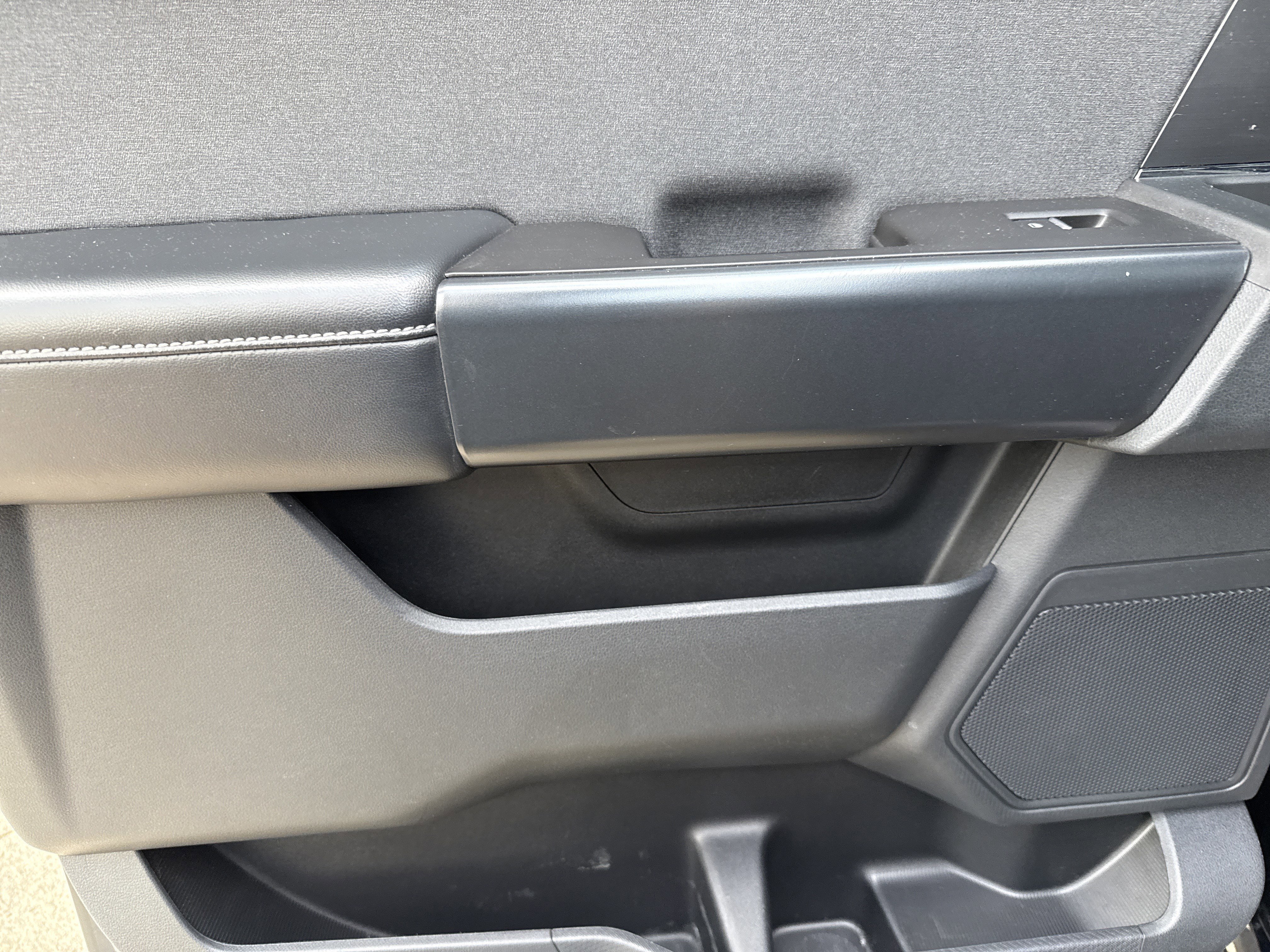Used 2022 Blue Metallic Ford Raptor image 21