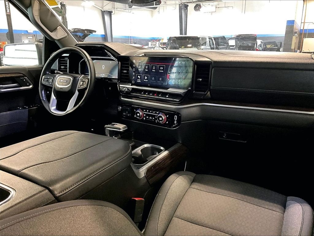 Used 2025 Black GMC Elevation image 14